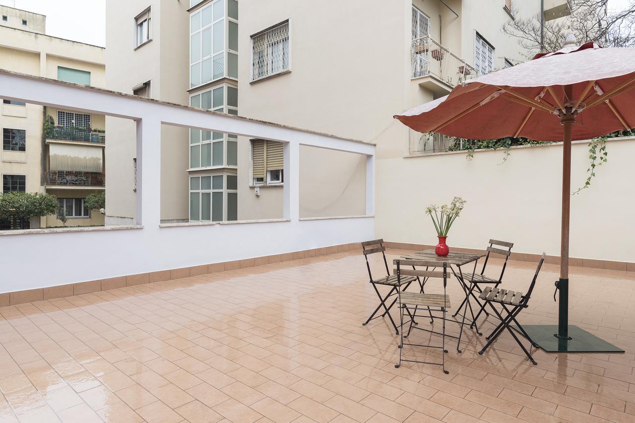 Micheli 4Pax Apartment With Terrace Rom Exterior foto